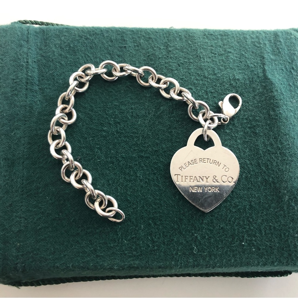 Authentic Tiffany & Co. Sterling Silver Heart Charm Bracelet, 7"